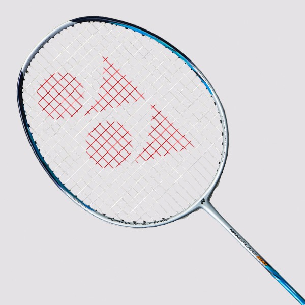 BEDMINTONOVÁ RAKETA NANOFLARE 600 - 